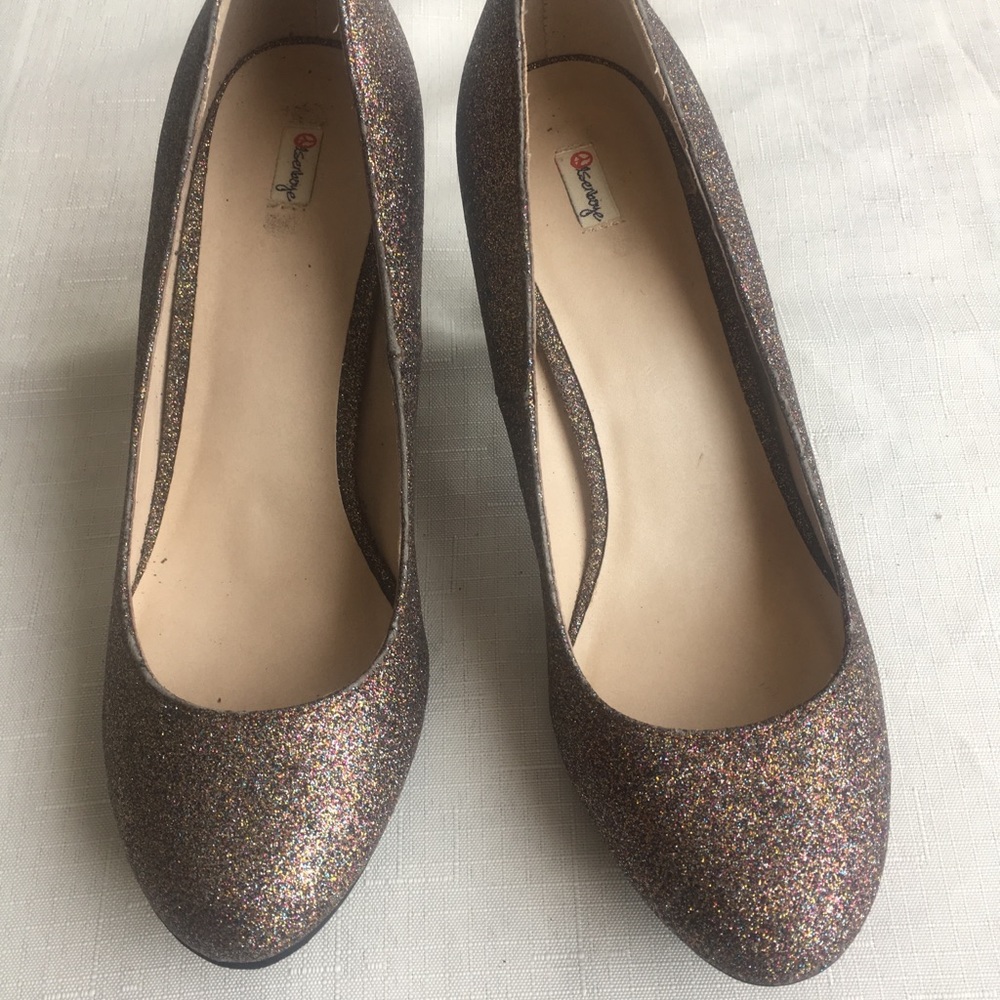 Closed multi glitter champagne shoes